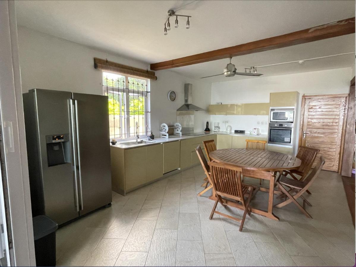 2 Bedroom Apartment -Villa Ibiza Trou d'Eau Douce Ngoại thất bức ảnh